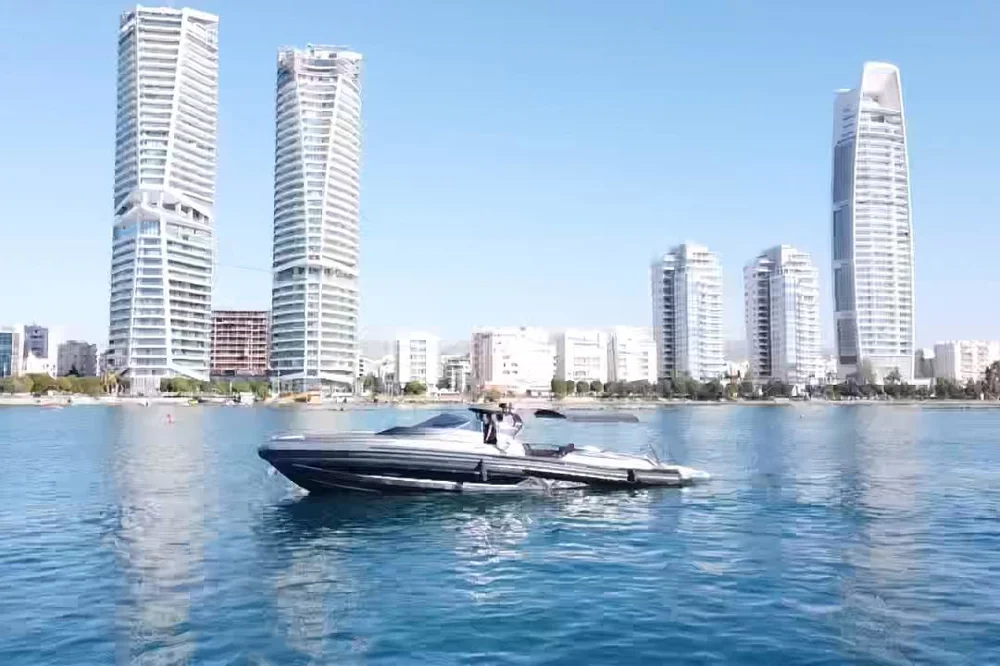 BoatPhoto.alt