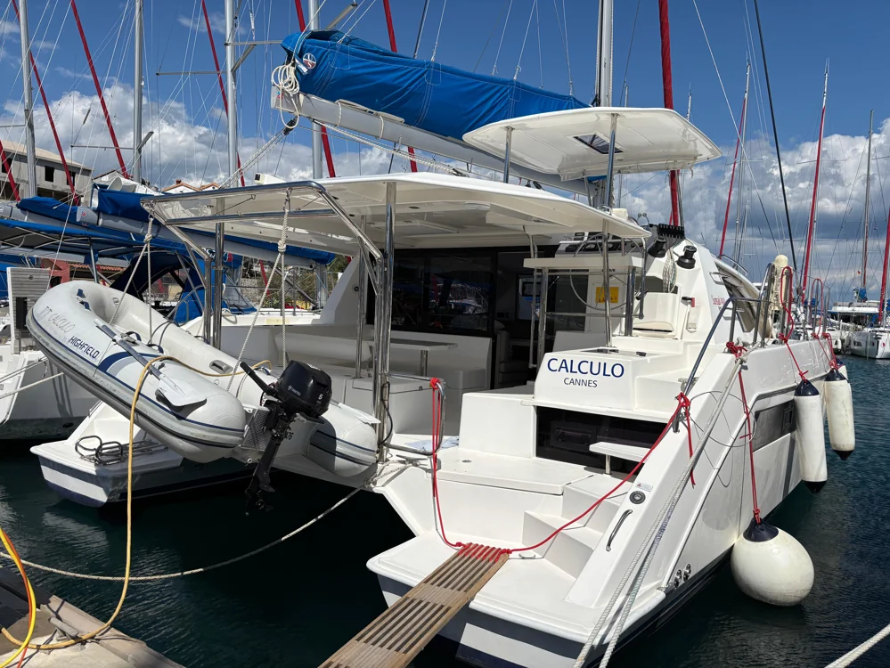 BoatPhoto.coverAlt