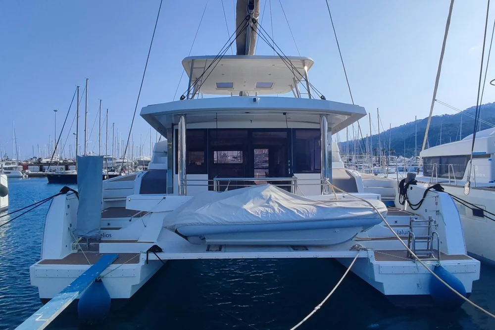 BoatPhoto.coverAlt