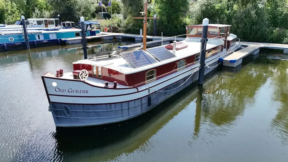 BoatPhoto.alt