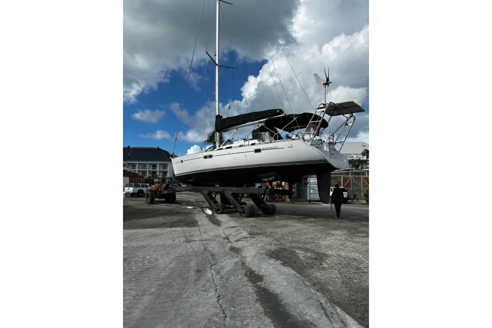 BoatPhoto.coverAlt