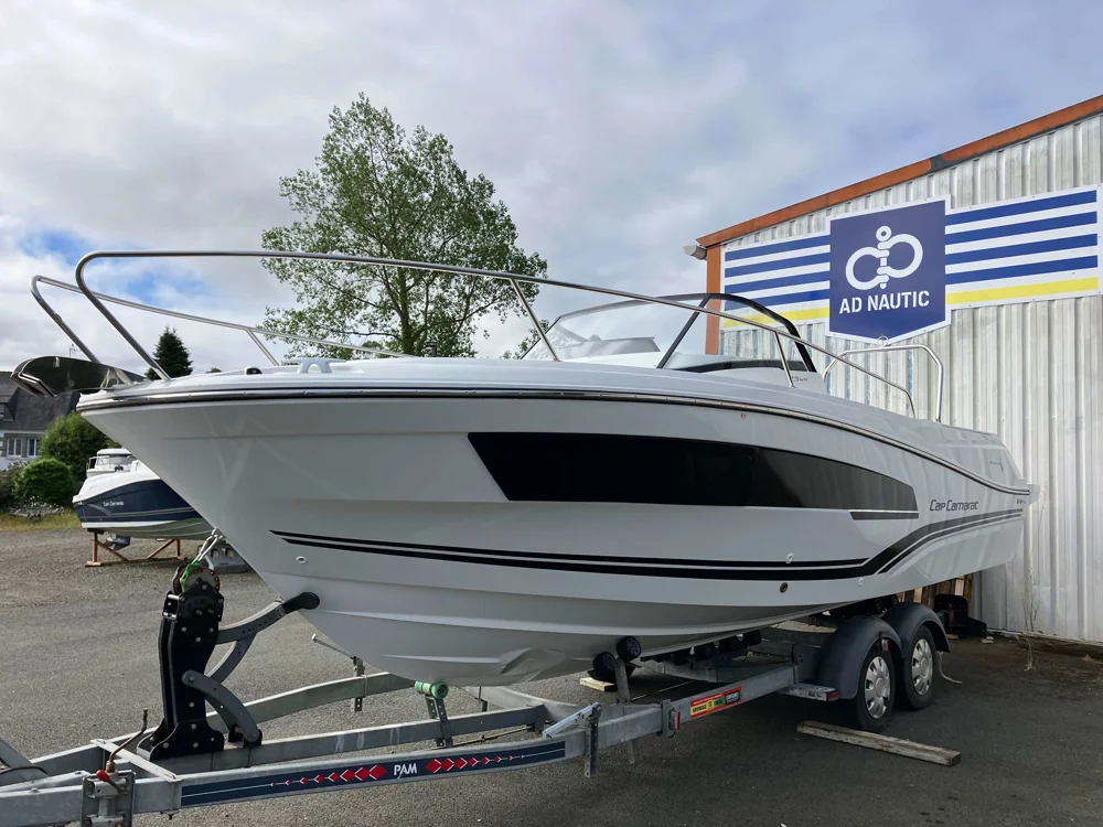 BoatPhoto.coverAlt