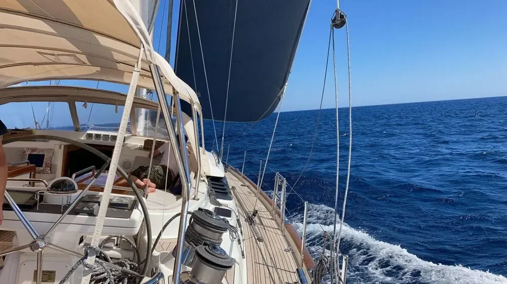 2004 Oyster Yachts 82 for sale in Italy, photo 3 of 5