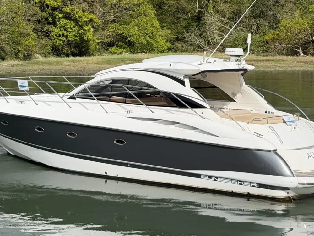 BoatPhoto.coverAlt