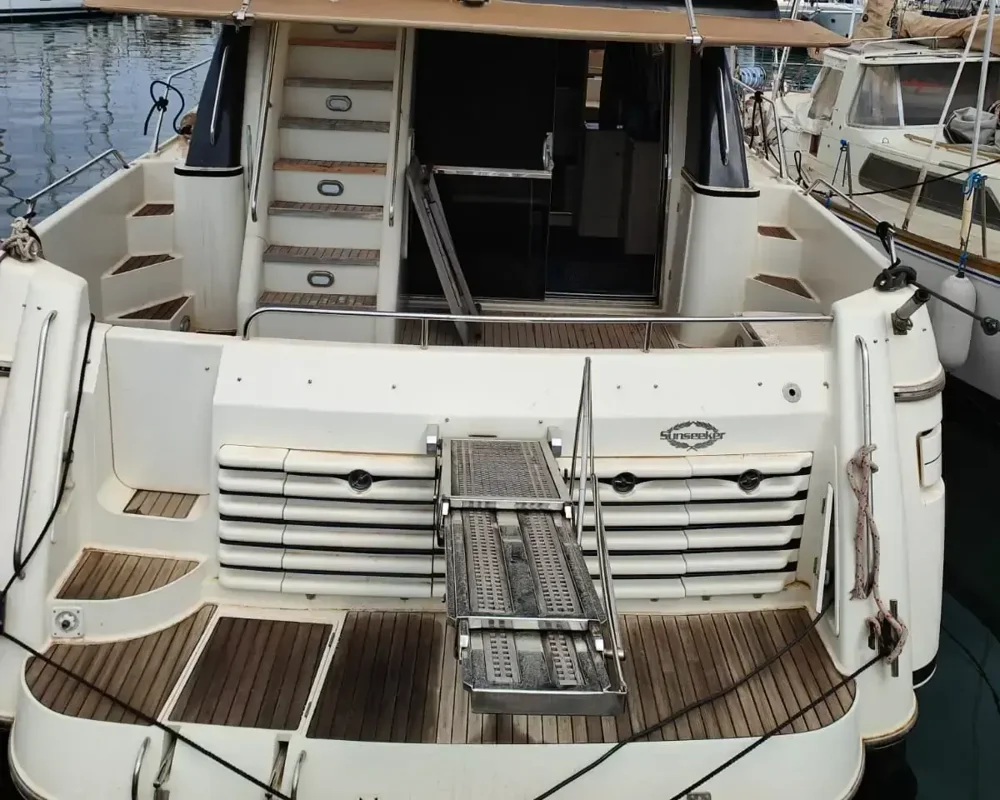 BoatPhoto.alt