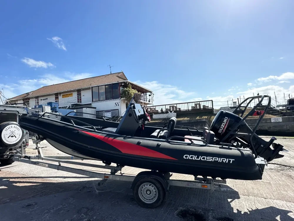 BoatPhoto.coverAlt