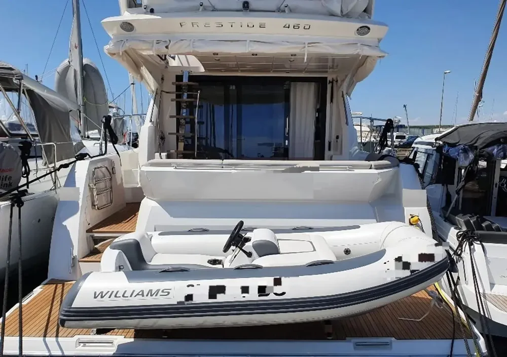 BoatPhoto.alt