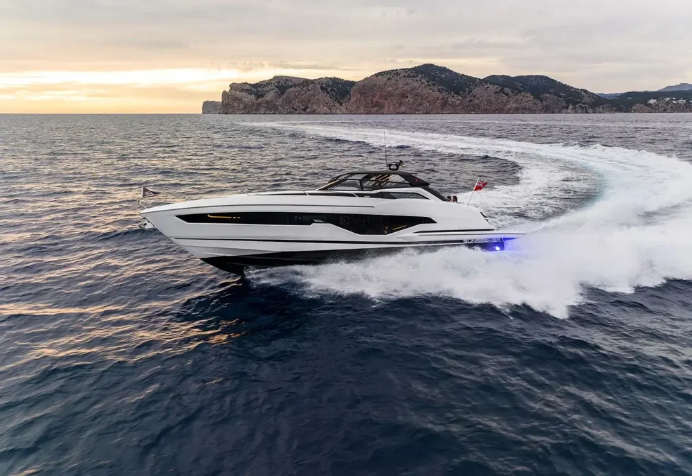 BoatPhoto.coverAlt