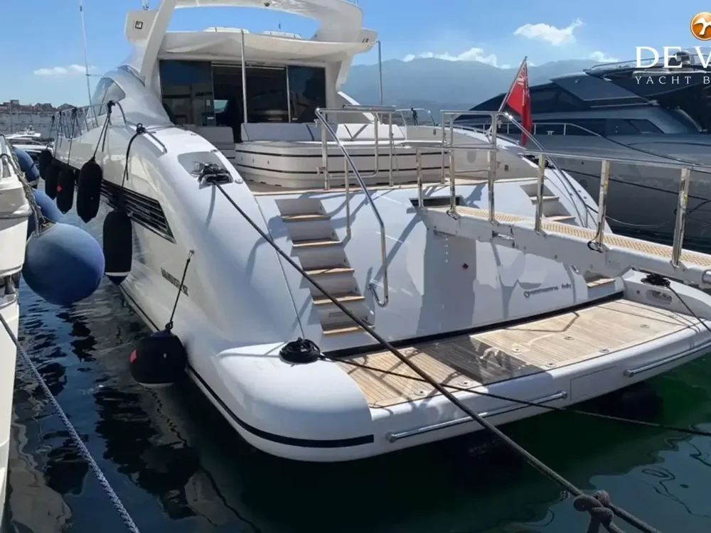 BoatPhoto.alt