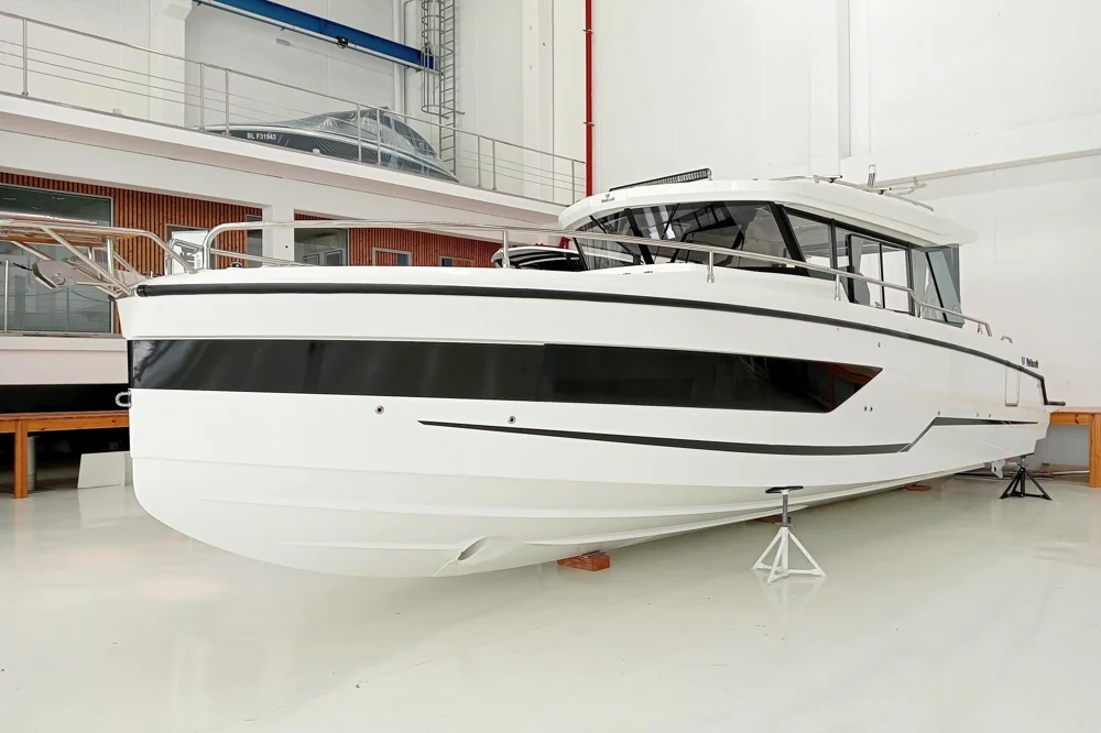 BoatPhoto.coverAlt