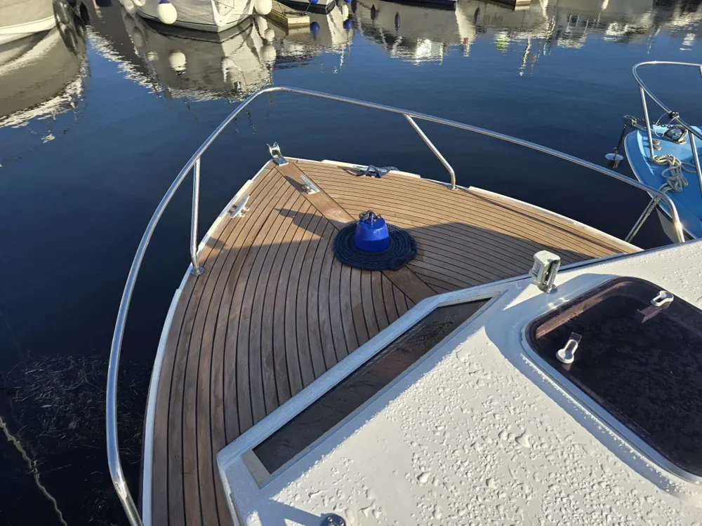 BoatPhoto.alt
