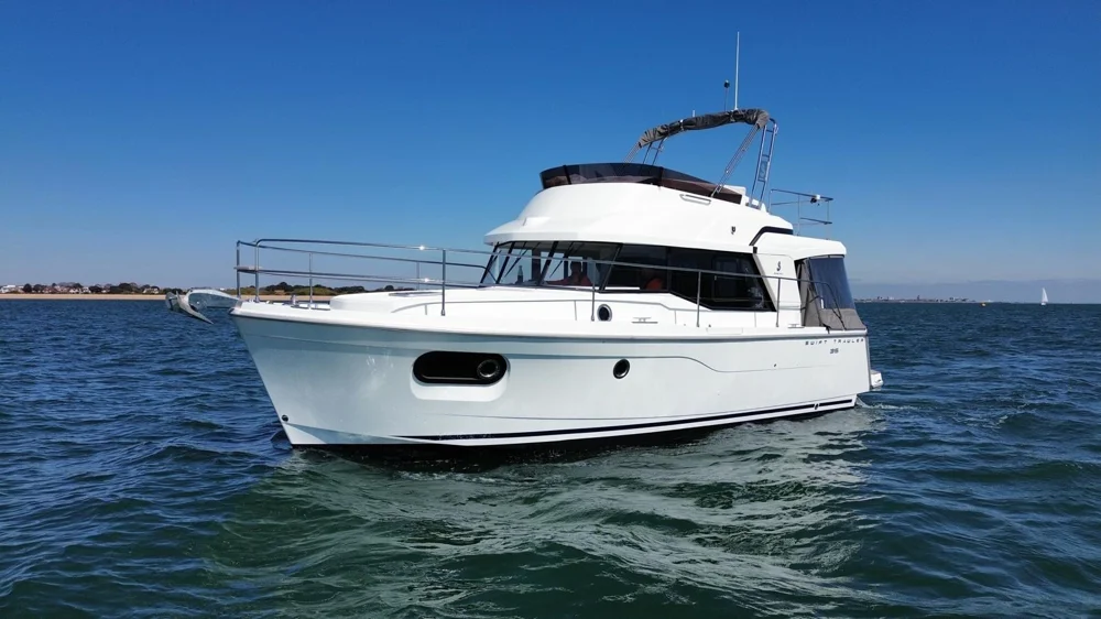 BoatPhoto.coverAlt