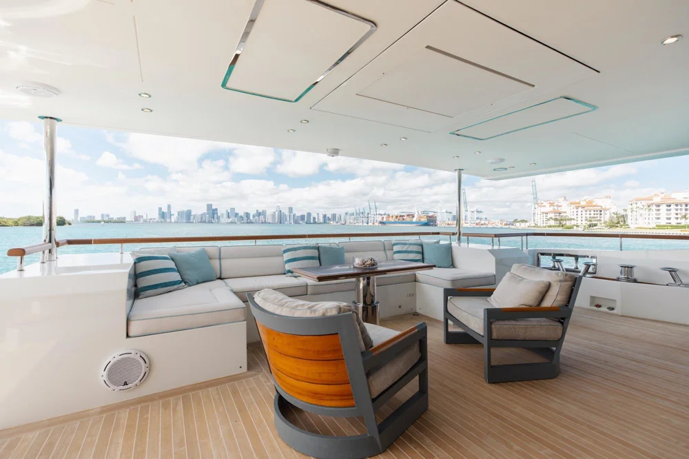 BoatPhoto.alt