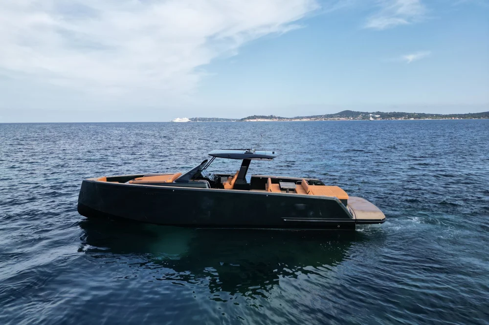 BoatPhoto.coverAlt