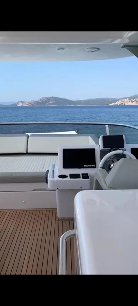 2019 Azimut Magellano 66 for sale in Ajaccio, France, photo 2 of 5