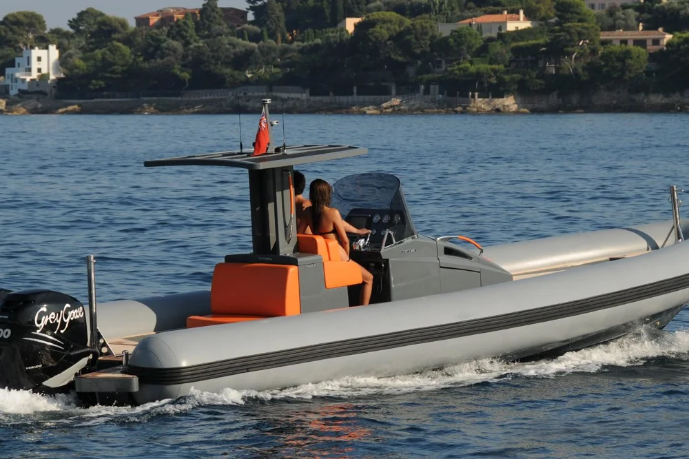 BoatPhoto.coverAlt