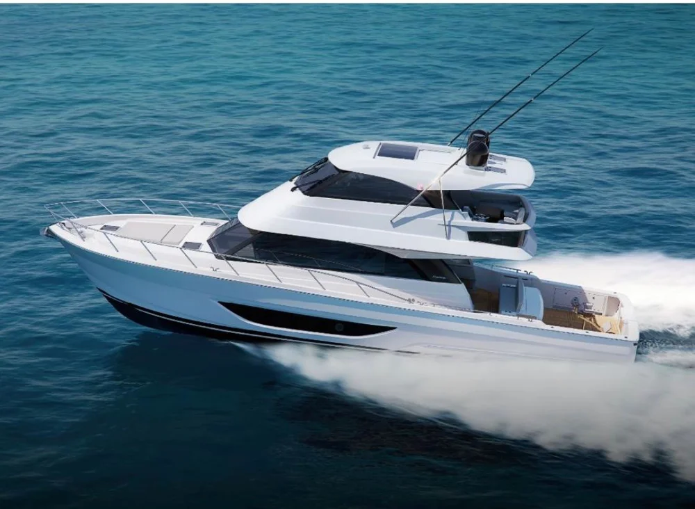BoatPhoto.coverAlt