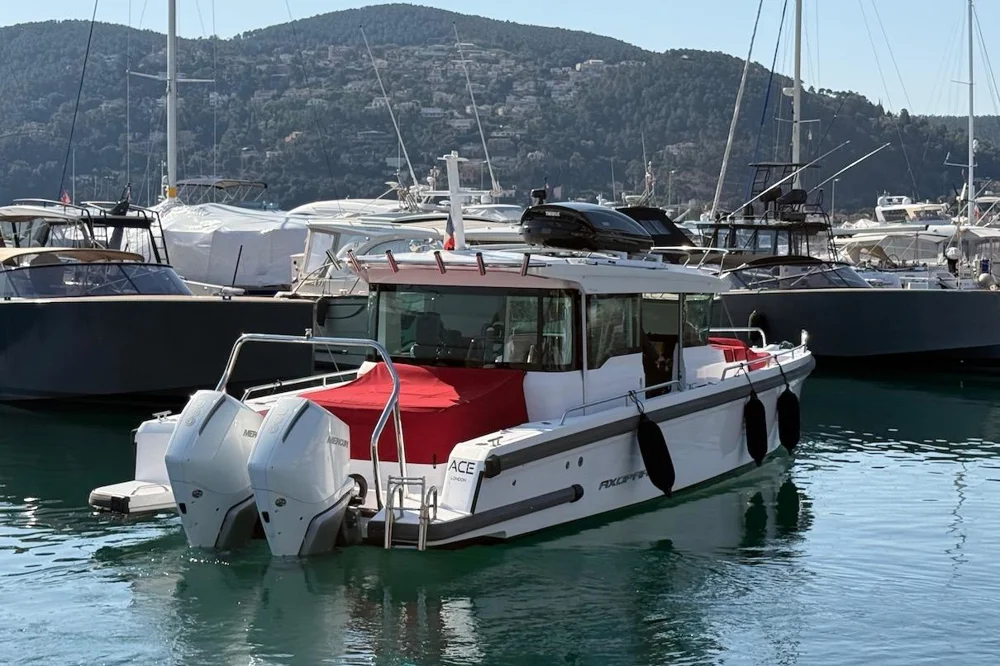 BoatPhoto.alt