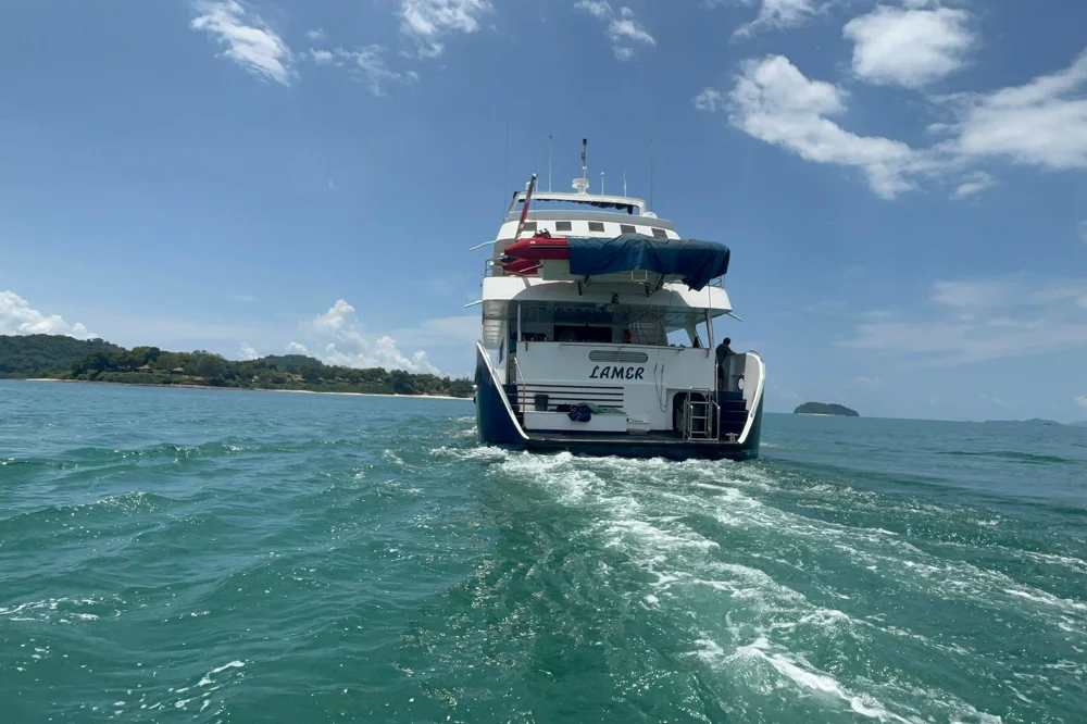 BoatPhoto.alt