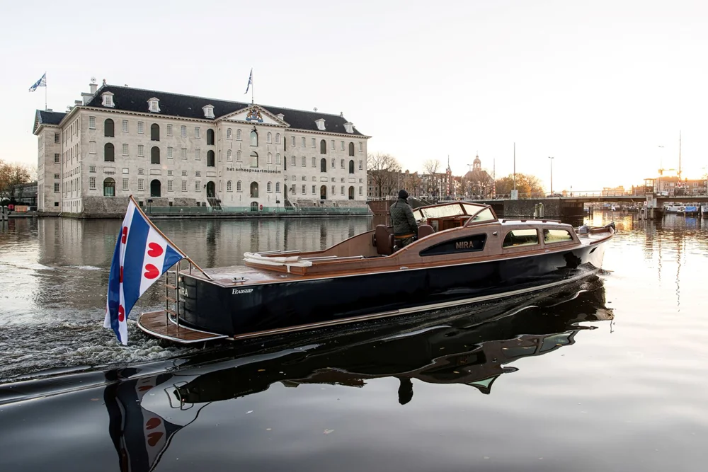 1952 Feadship Express Cruiser for sale in Makkum, The Netherlands, photo 4 of 5
