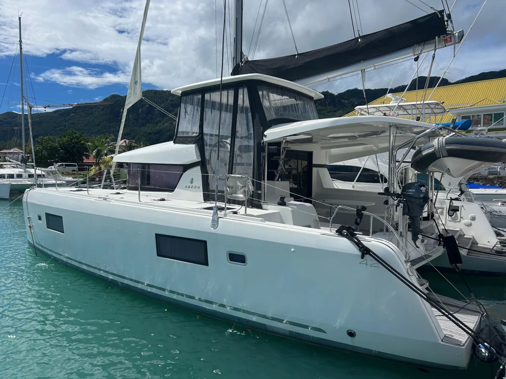BoatPhoto.coverAlt