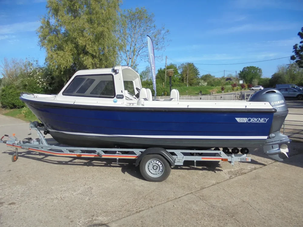 BoatPhoto.coverAlt