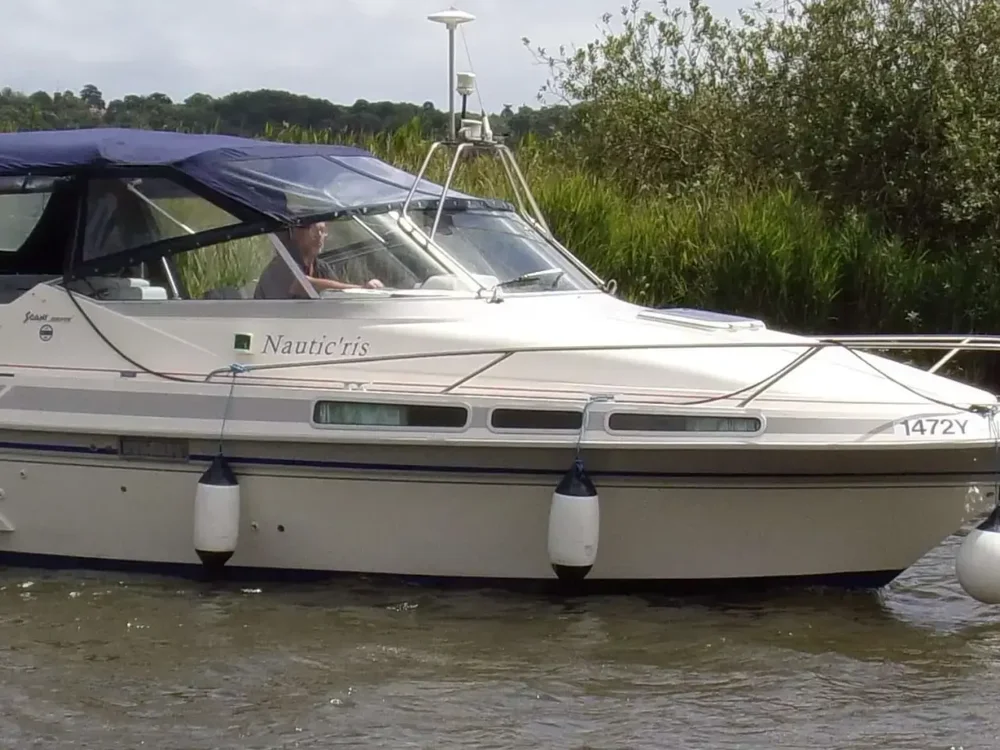 BoatPhoto.alt