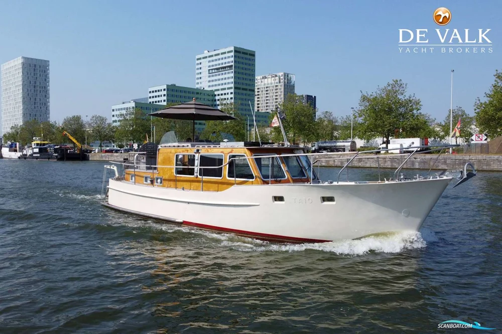 BoatPhoto.coverAlt