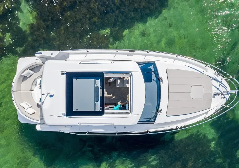 BoatPhoto.alt