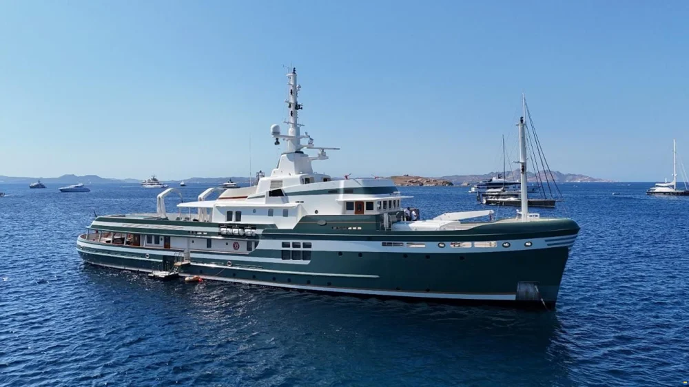 BoatPhoto.coverAlt