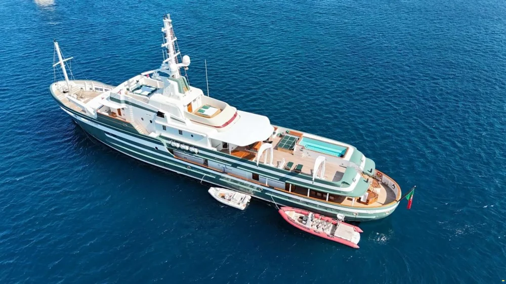 BoatPhoto.alt