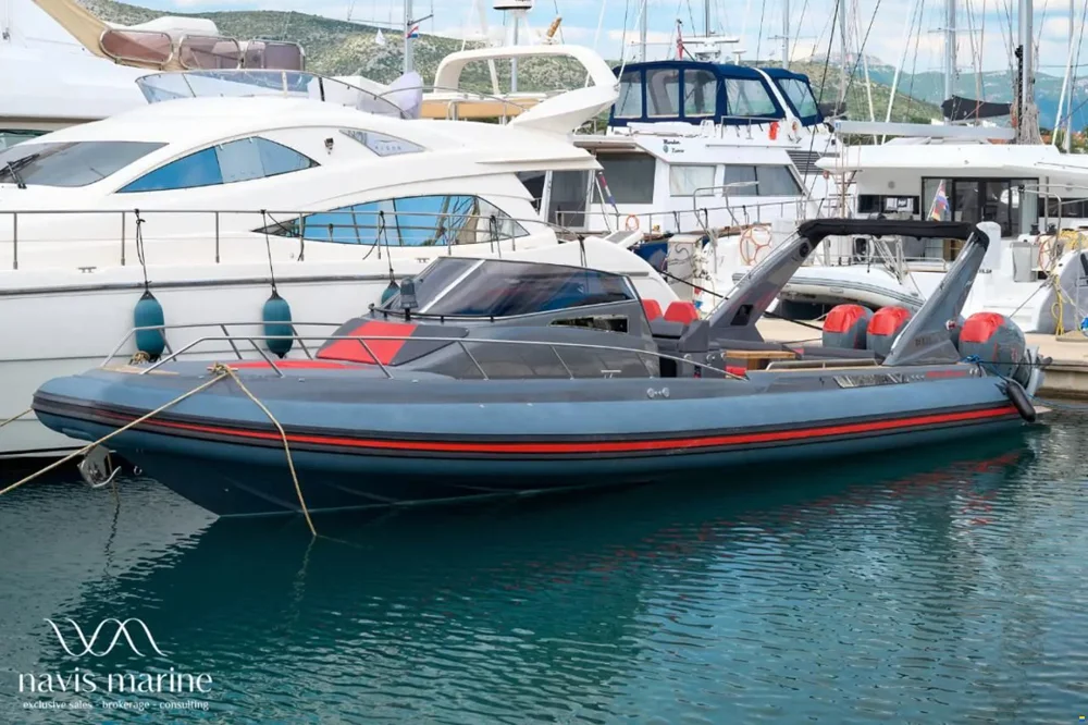 BoatPhoto.coverAlt
