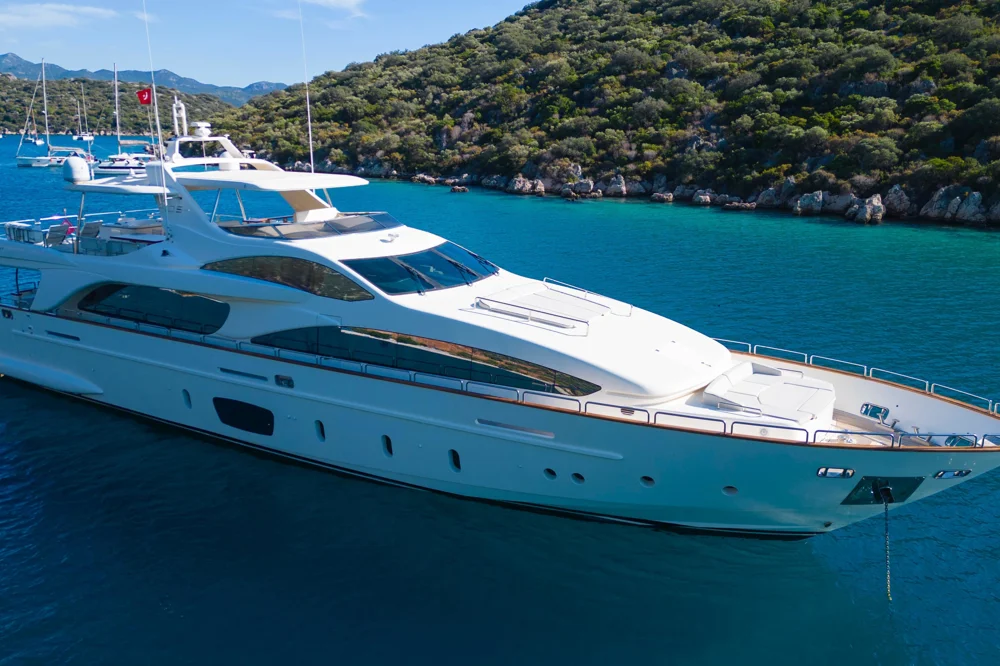 BoatPhoto.coverAlt