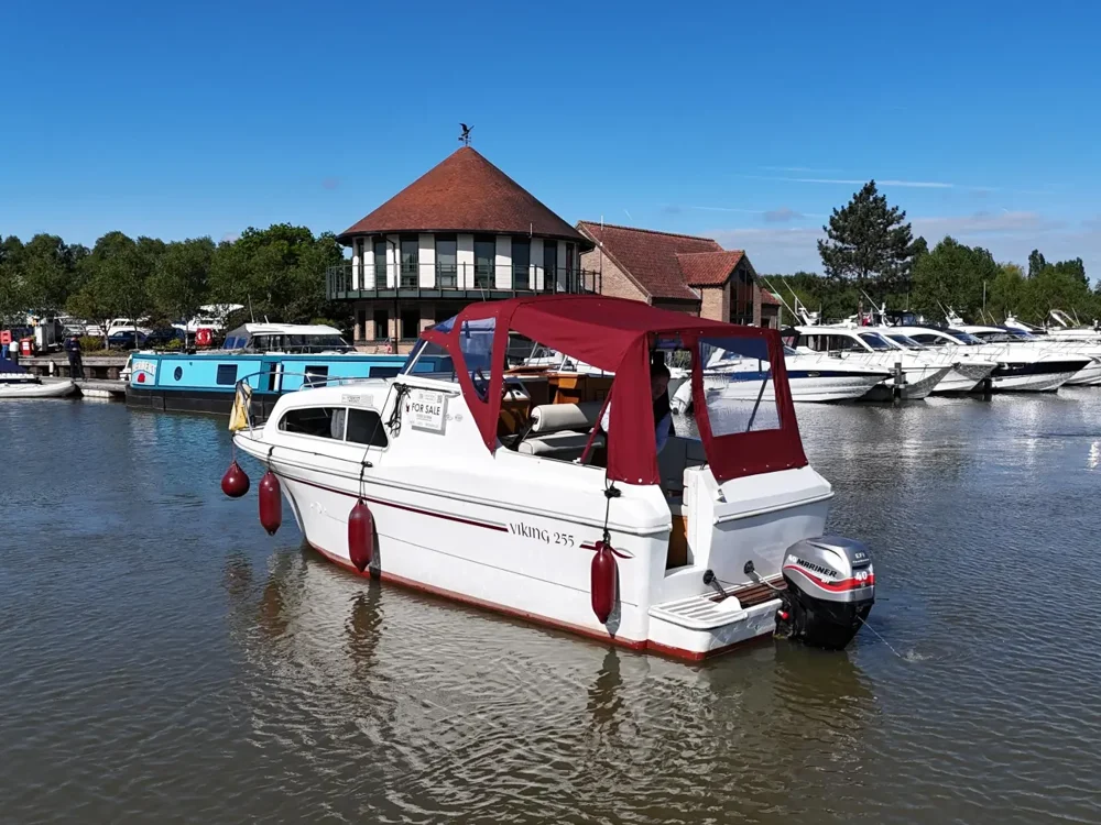 BoatPhoto.alt