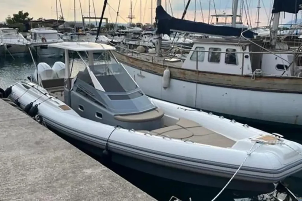 2023 Lomac Granturismo 10.5 for sale in Split, Croatia, photo 2 of 10