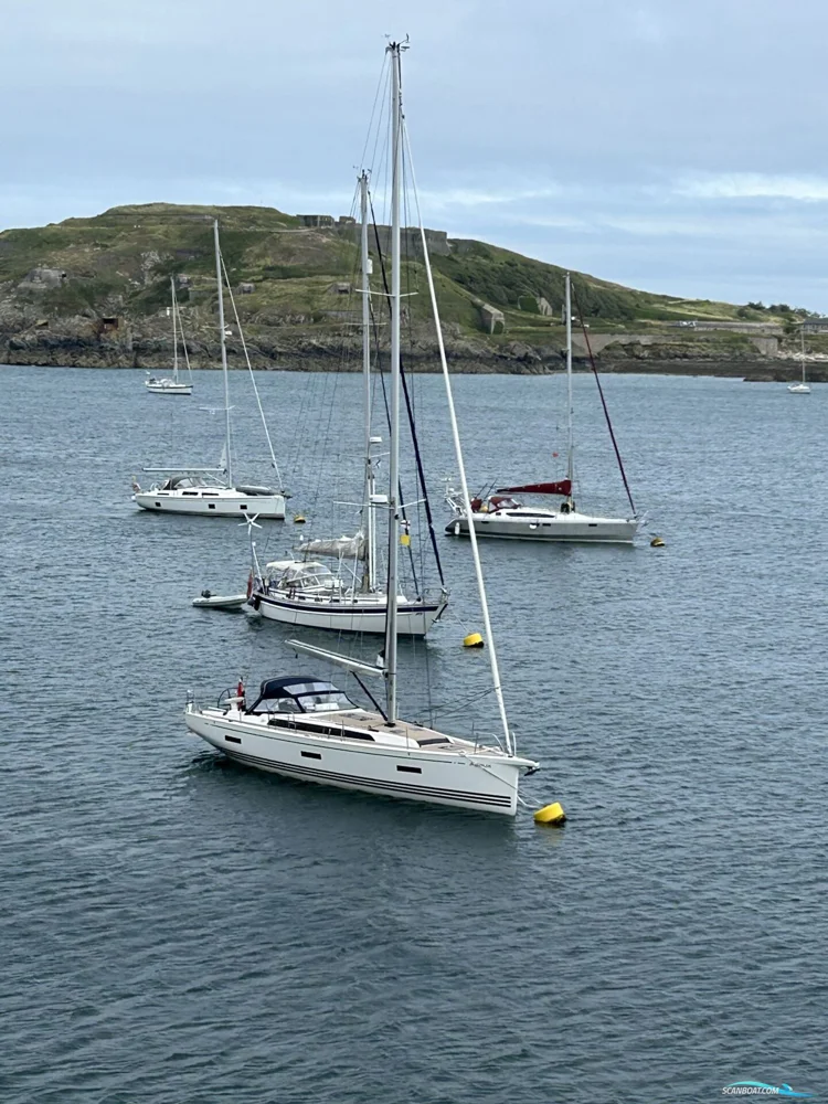 BoatPhoto.coverAlt