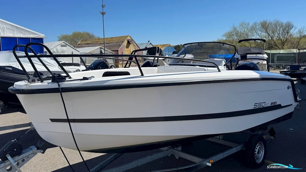 BoatPhoto.coverAlt