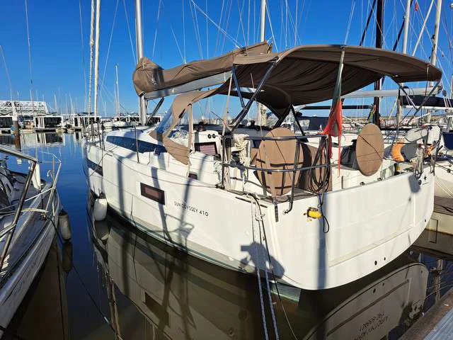 BoatPhoto.coverAlt
