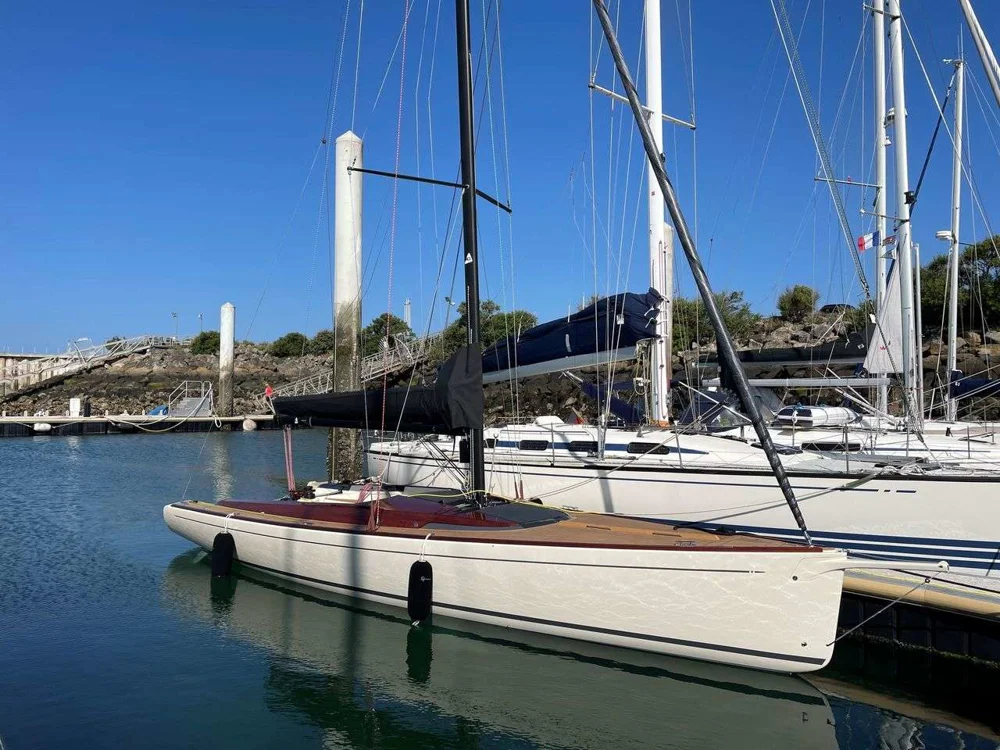 BoatPhoto.coverAlt
