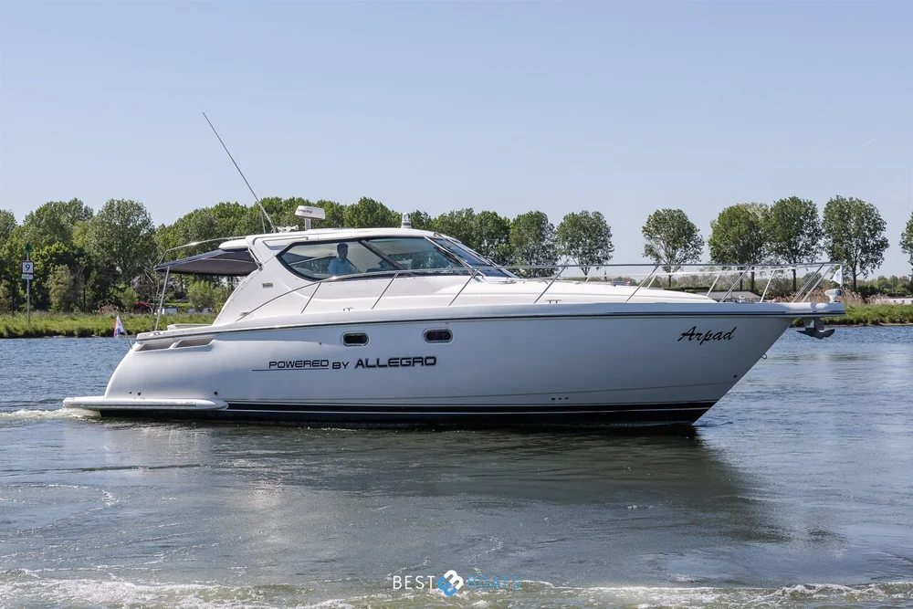 BoatPhoto.alt