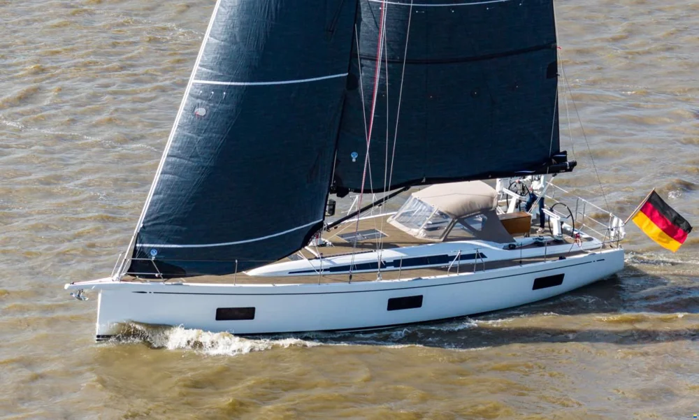 BoatPhoto.coverAlt