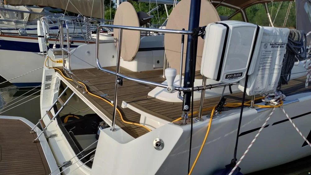 BoatPhoto.alt