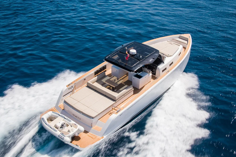 BoatPhoto.alt