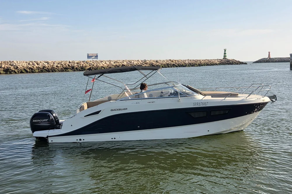 2017 Quicksilver Activ 805 Cruiser for sale in Vilamoura, Portugal, photo 2 of 5