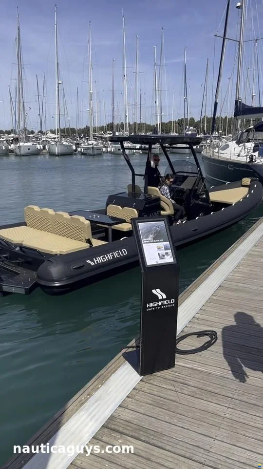 BoatPhoto.coverAlt