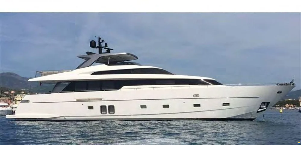 BoatPhoto.coverAlt