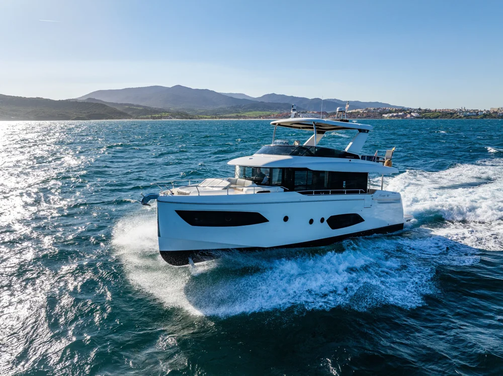 2021 Absolute Spa 52 Navetta for sale in Gibraltar, photo 2 of 5