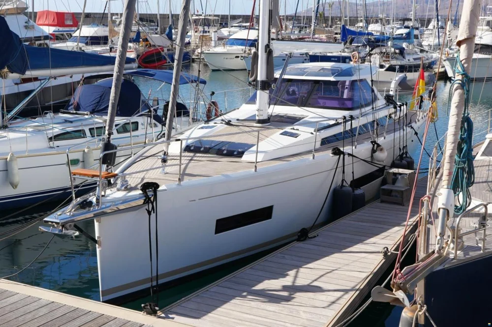 BoatPhoto.coverAlt