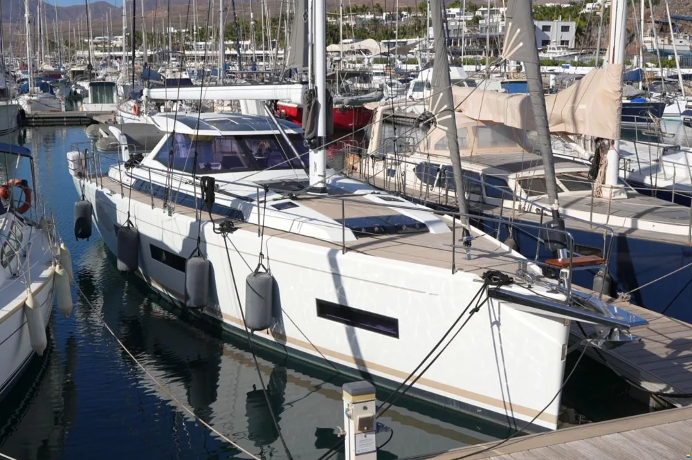 2020 Amel 50 for sale in Spain, photo 3 of 5
