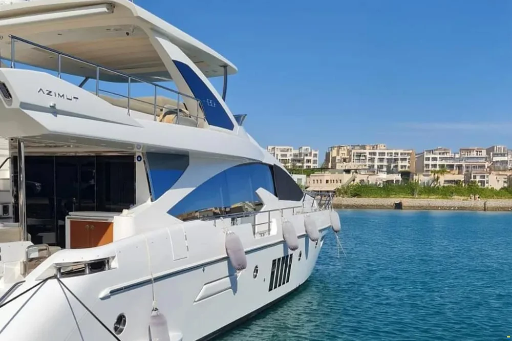 BoatPhoto.coverAlt